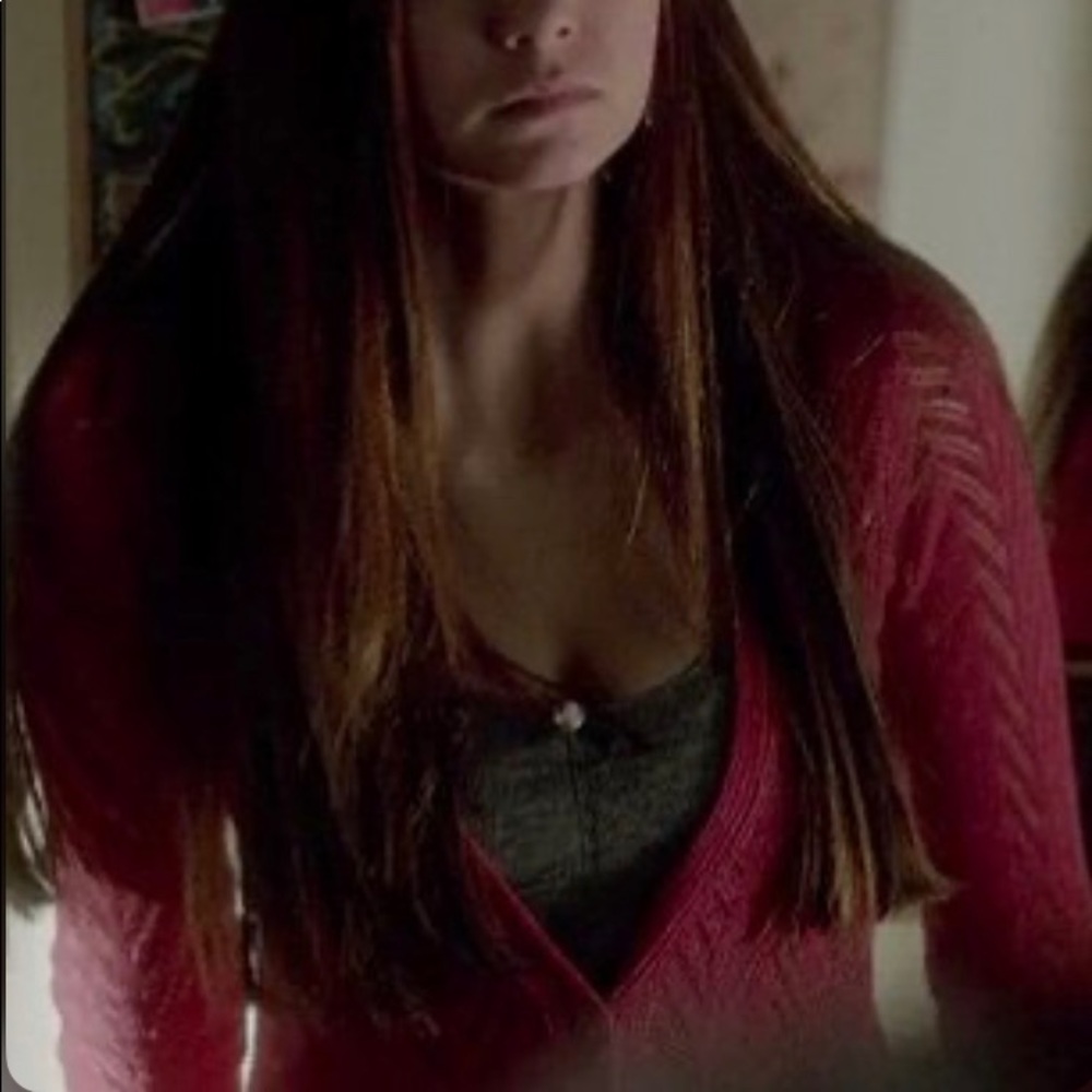 ISO!!!! ELENA GILBERT TANKS!!